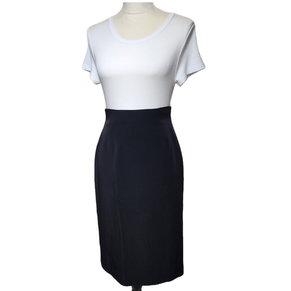 MaxMara, Black Pencil Skirt. Size 8